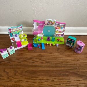Shopkins Shoe & Supermarket Playset with 30+ Figures